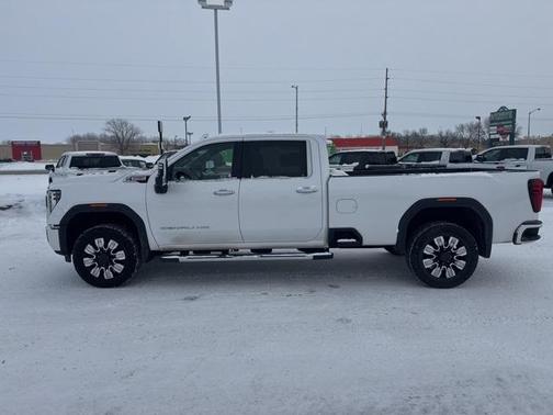 2024 GMC Sierra 3500 Denali