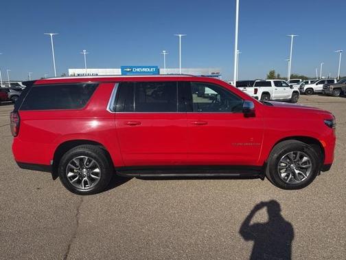 2021 Chevrolet Suburban LT