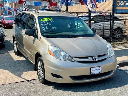 2009 Toyota Sienna LE