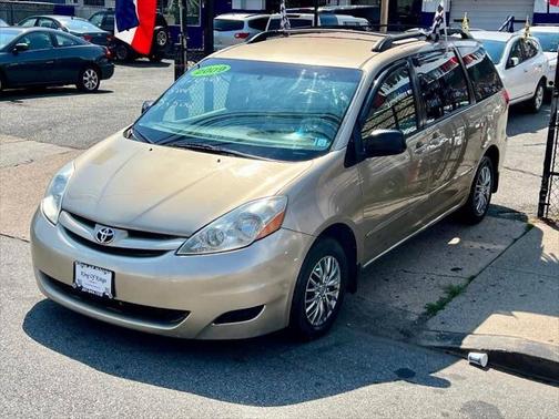 2009 Toyota Sienna LE