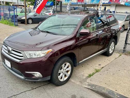 2011 Toyota Highlander SE