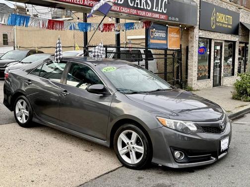 2012 Toyota Camry SE Limited Edition