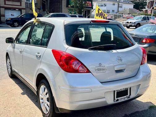 2012 Nissan Versa 1.8 S