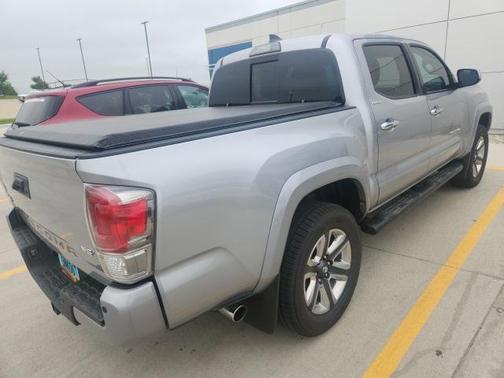 2017 Toyota Tacoma Limited