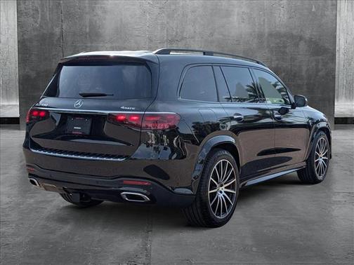 2025 Mercedes-Benz GLS 450 4MATIC