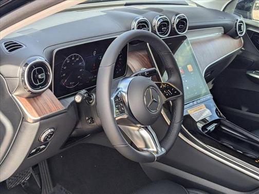 2025 Mercedes-Benz GLC 350e Base