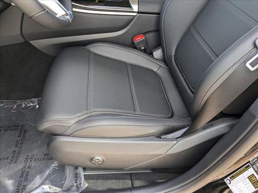 2025 Mercedes-Benz GLC 350e Base