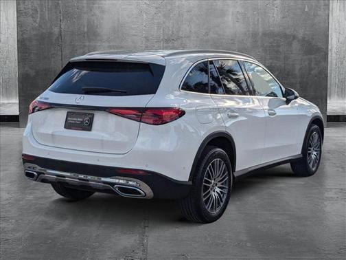2025 Mercedes-Benz GLC 300 Base