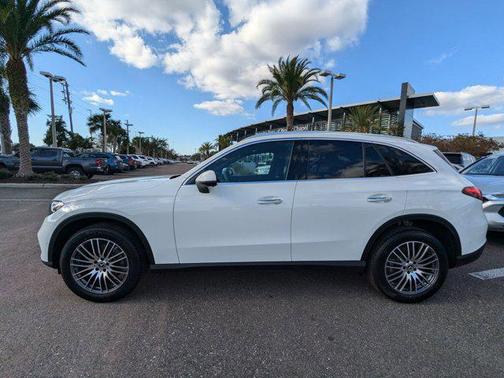 2025 Mercedes-Benz GLC 300 Base
