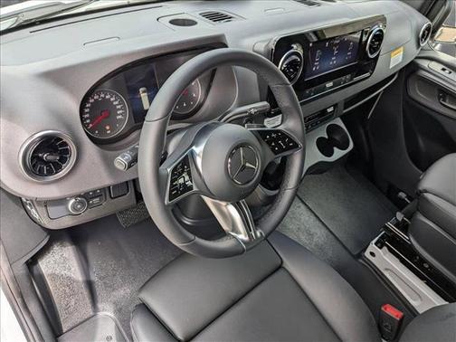 2025 Mercedes-Benz Sprinter 2500 High Roof