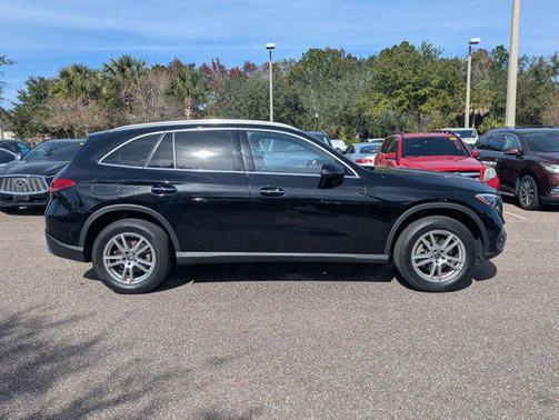 2023 Mercedes-Benz GLC 300 4MATIC