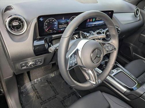 2025 Mercedes-Benz GLA 250 Base