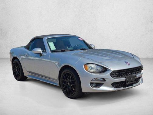 Chiaro Silver Metallic 2018 FIAT 124 Spider Base