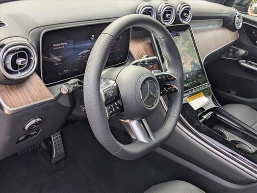 2025 Mercedes-Benz GLC 300 Base