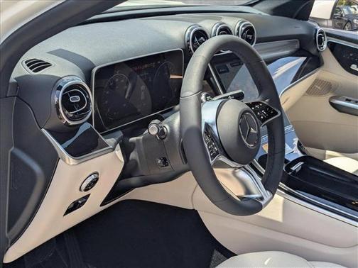 2025 Mercedes-Benz GLC 350e Base