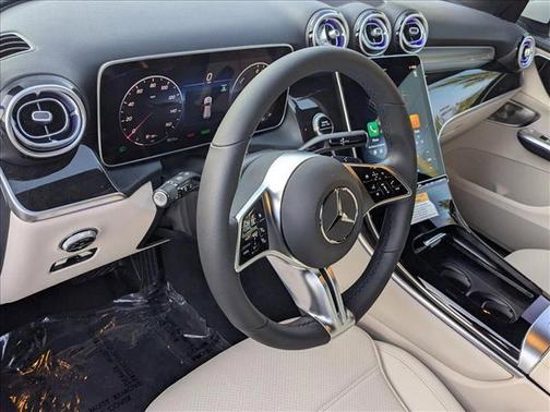 2025 Mercedes-Benz GLC 350e Base