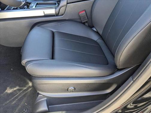 2025 Mercedes-Benz GLB 250 Base