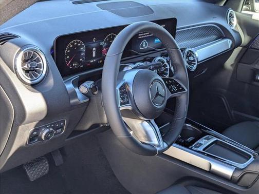 2025 Mercedes-Benz GLB 250 Base