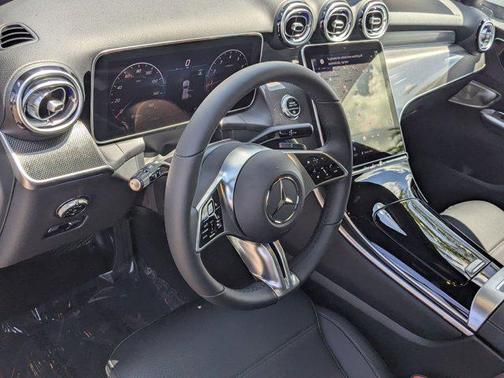 2026 Mercedes-Benz GLC 300 4MATIC