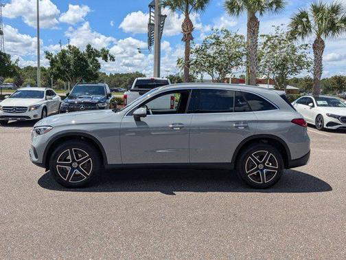 2026 Mercedes-Benz GLC 300 4MATIC