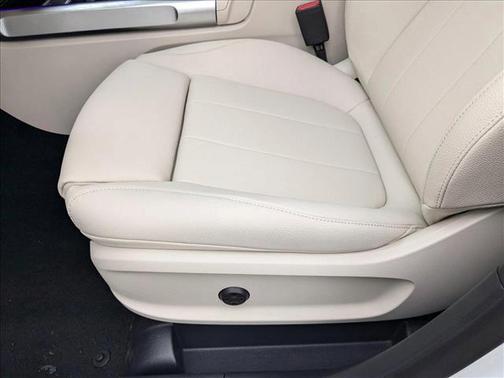 2025 Mercedes-Benz GLB 250 Base