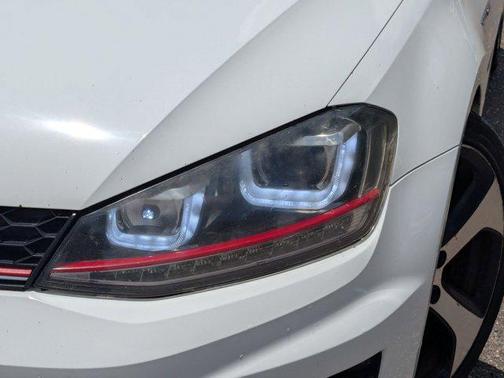 2016 Volkswagen Golf GTI 2.0T SE 4-Door