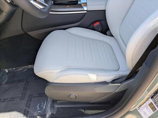 2025 Mercedes-Benz GLC 350e Base