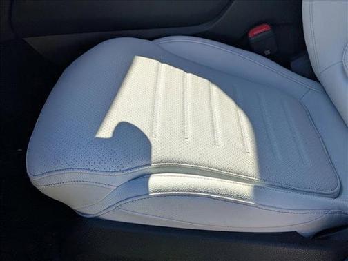 2026 Mercedes-Benz GLC 300 Base