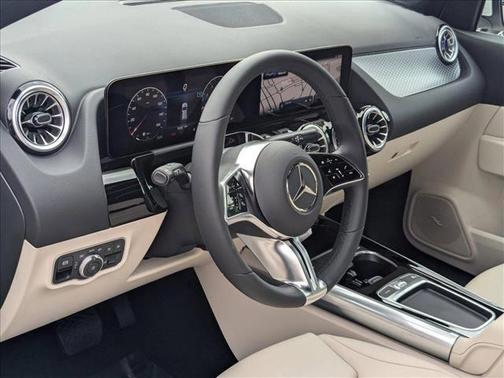 2025 Mercedes-Benz GLA 250 Base