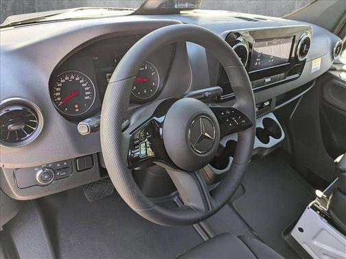 2025 Mercedes-Benz Sprinter 2500 Standard Roof
