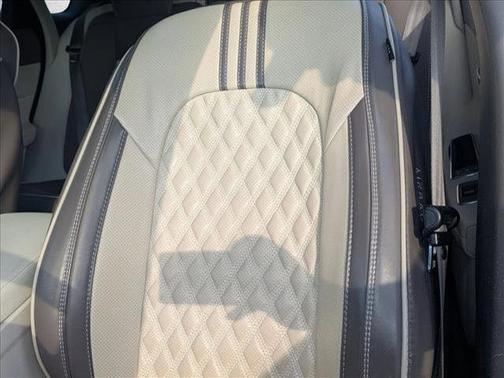 2017 Jaguar XF 35t Premium