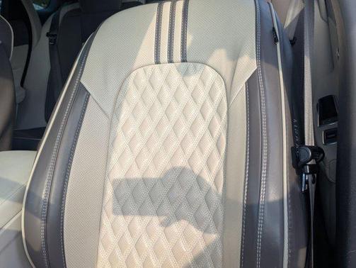 2017 Jaguar XF 35t Premium