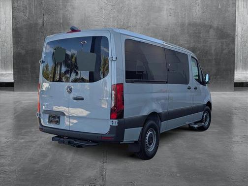 2025 Mercedes-Benz Sprinter 2500 Standard Roof
