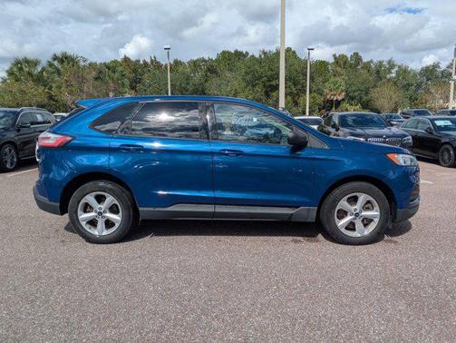 2021 Ford Edge SE