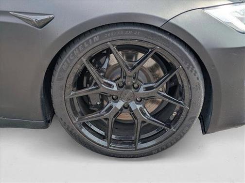 2022 Tesla Model S Plaid