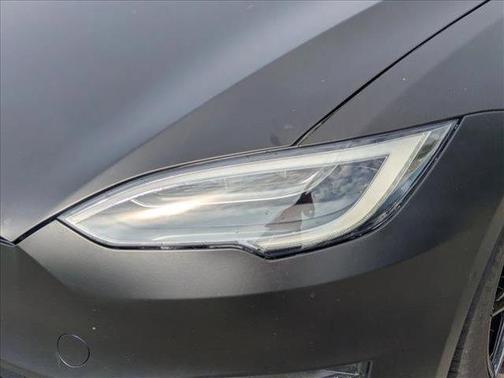 2022 Tesla Model S Plaid