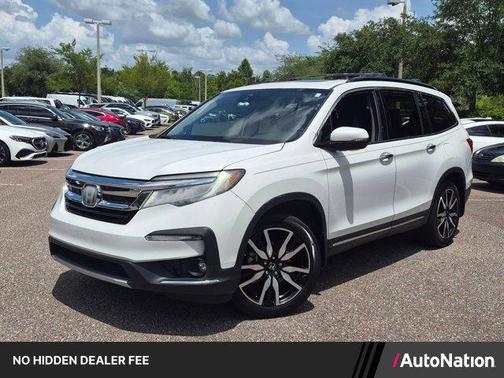Platinum White Pearl 2022 Honda Pilot Touring 8-Passenger