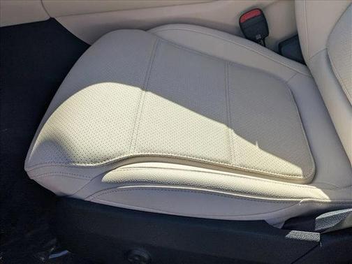 2026 Mercedes-Benz GLC 300 Base