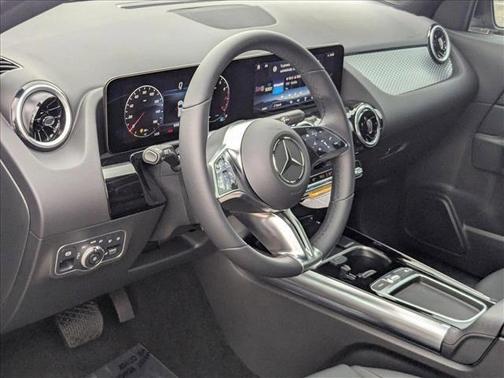2025 Mercedes-Benz GLA 250 Base