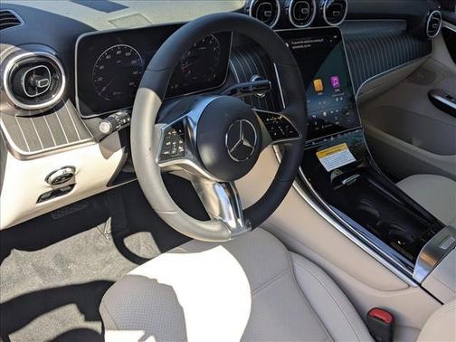 2026 Mercedes-Benz GLC 300 4MATIC