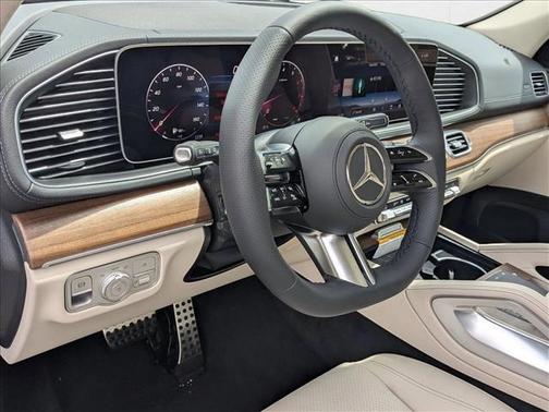 2026 Mercedes-Benz GLS 450 4MATIC