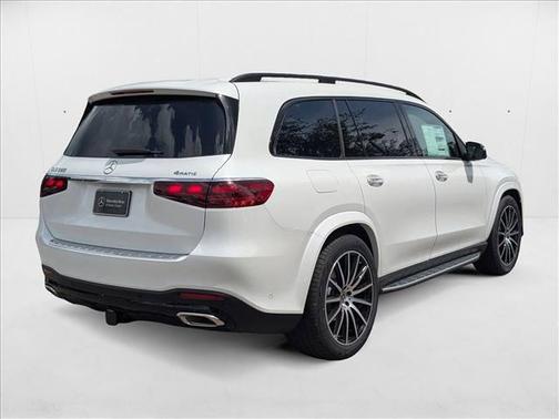 2026 Mercedes-Benz GLS 450 4MATIC