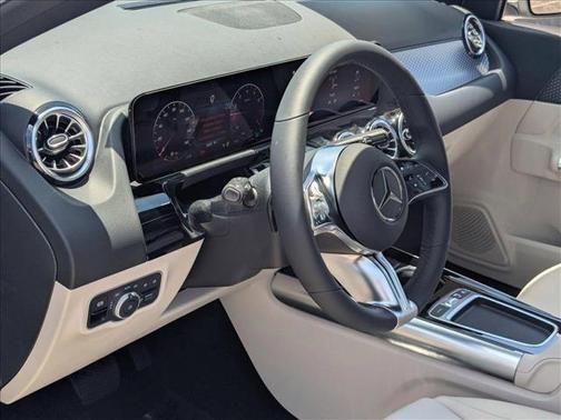 2025 Mercedes-Benz GLA 250 Base
