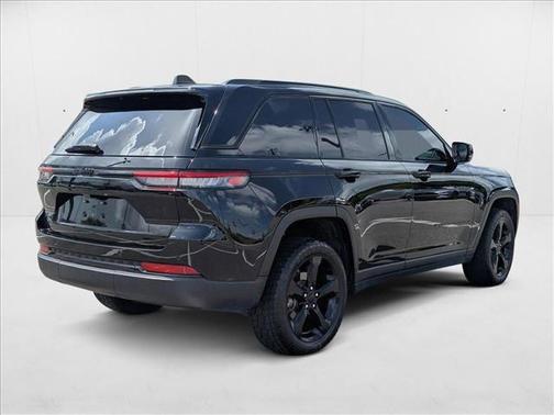 2024 Jeep Grand Cherokee Altitude