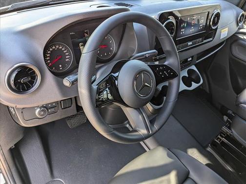 2025 Mercedes-Benz Sprinter 2500 Standard Roof