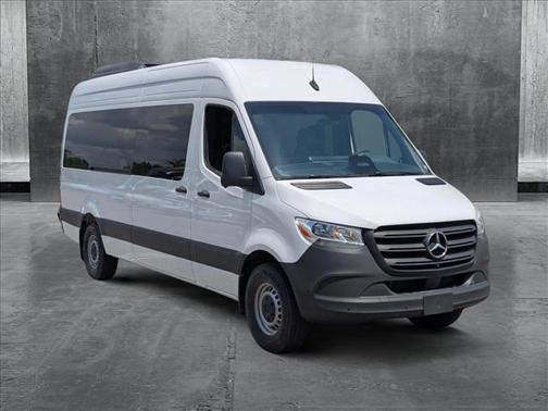 2025 Mercedes-Benz Sprinter 2500 High Roof