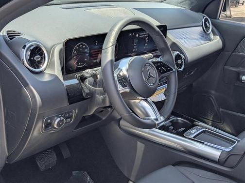 2025 Mercedes-Benz GLA 250 Base