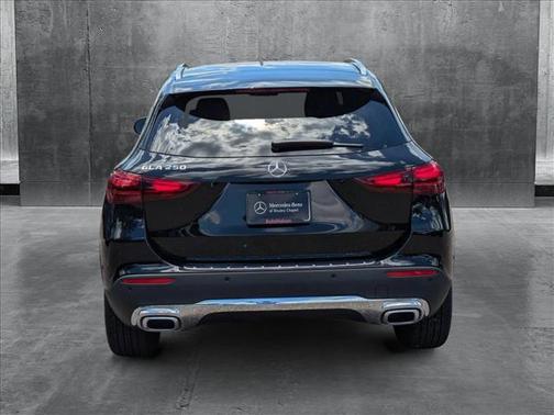 2025 Mercedes-Benz GLA 250 Base