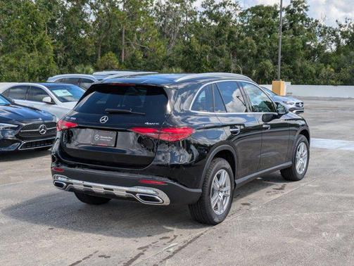 2025 Mercedes-Benz GLC 300 4MATIC