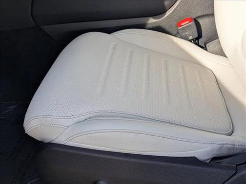 2026 Mercedes-Benz GLC 300 Base